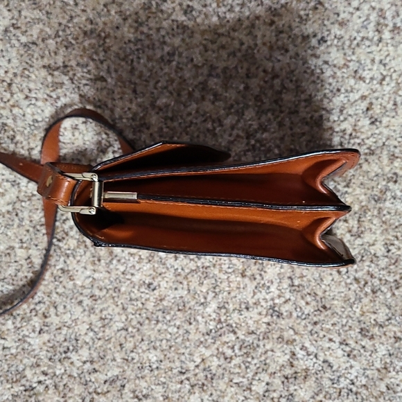 Vntg. LESAC Accordion Leather Crossbody Bag! CLEAN!! - Picture 3 of 16